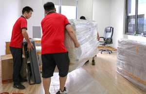 �ڽ���˾���